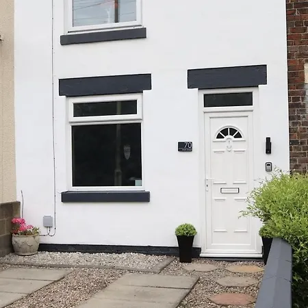 70 Main Street Villa Swadlincote Exterior photo